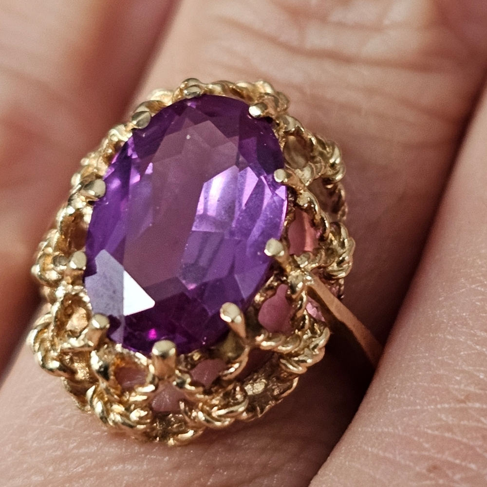 Vintage 10k Gold Filigree Large Ornate Amethyst Ring - Picture 2 of 5